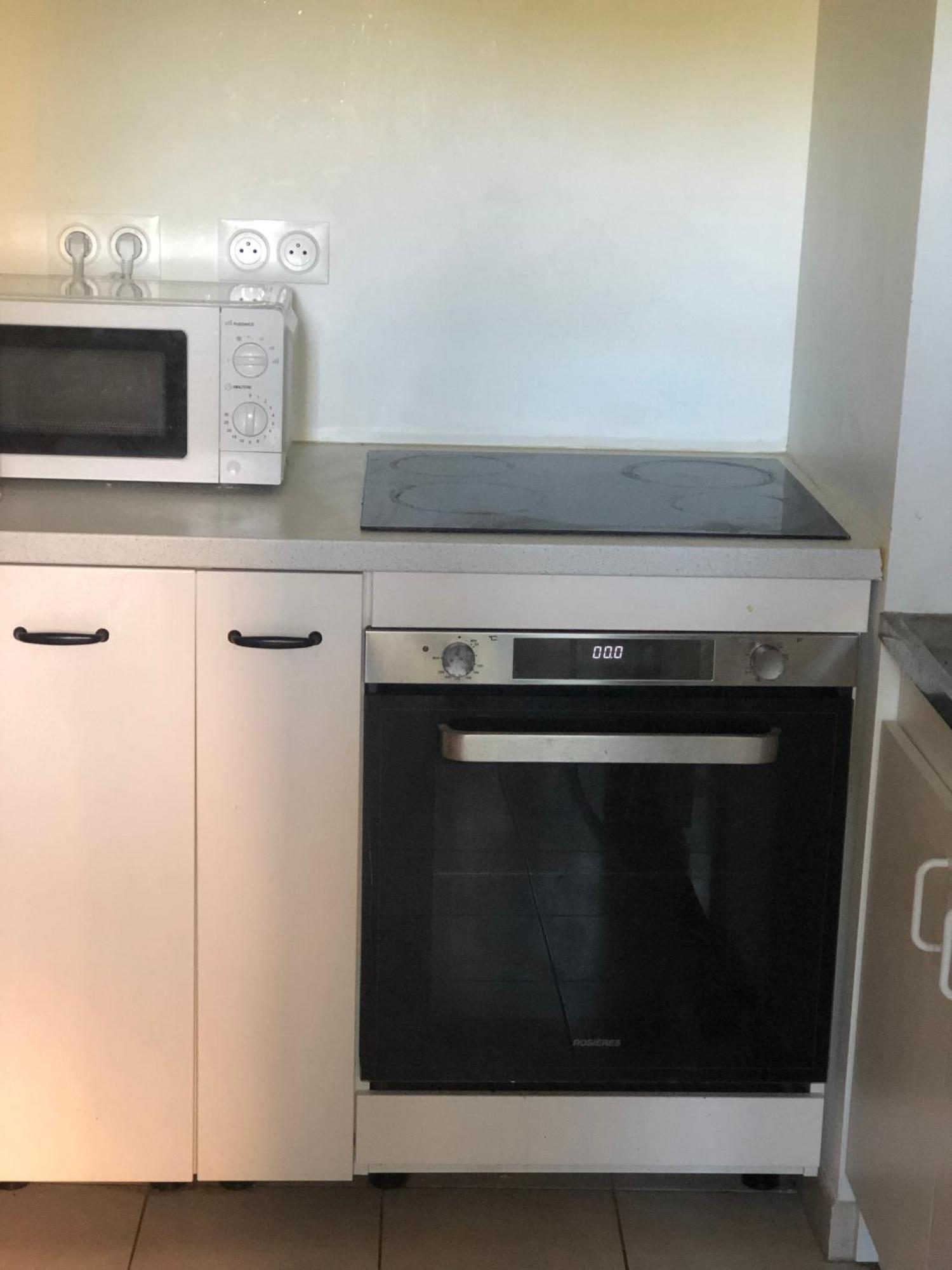 Grande Chambre 14 M2 Avec Salle De Bain Privative A Nanterre Prefecture Proche La Defense Arena Campus Sncf Et Paris Exterior photo