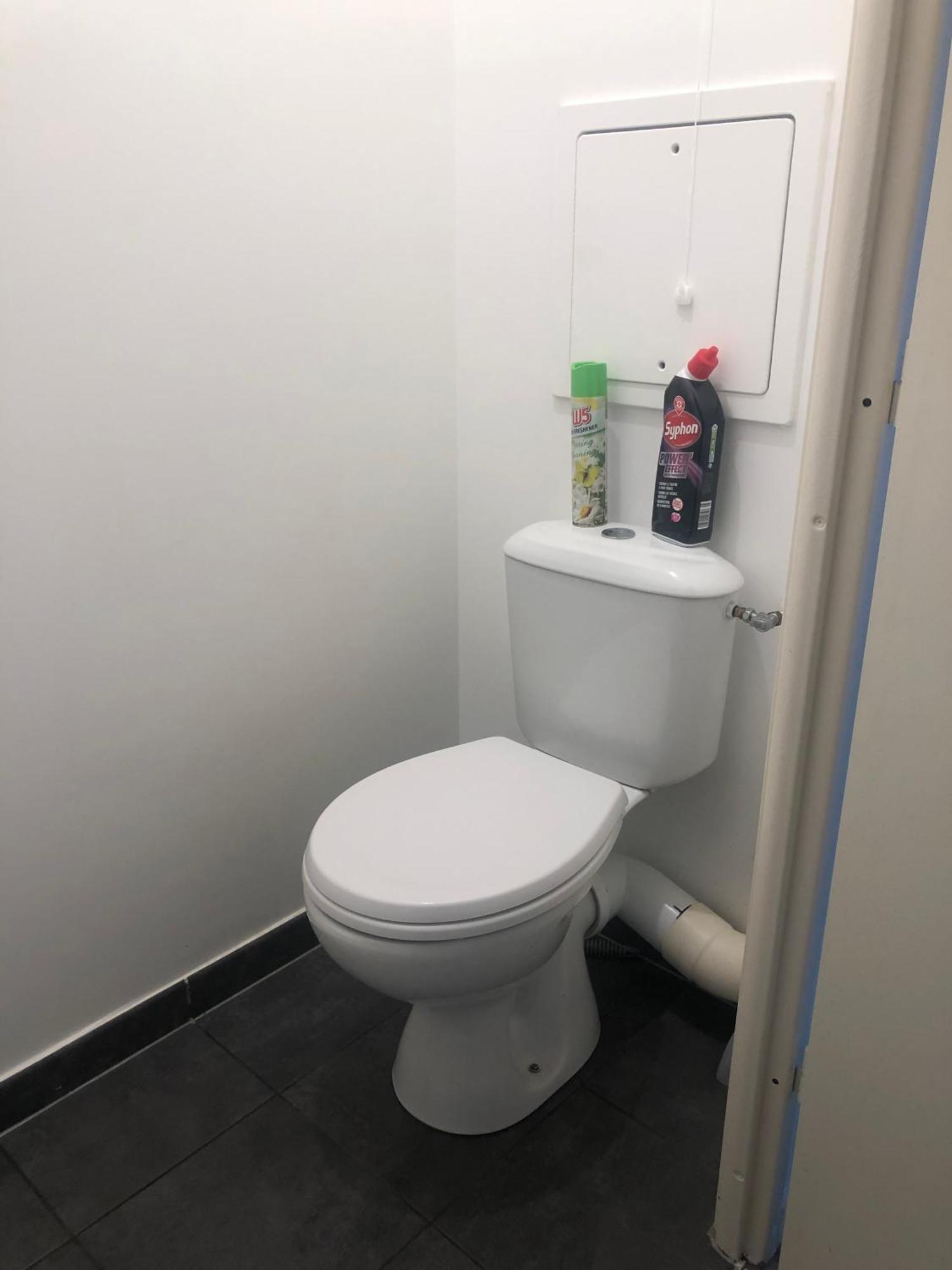 Grande Chambre 14 M2 Avec Salle De Bain Privative A Nanterre Prefecture Proche La Defense Arena Campus Sncf Et Paris Exterior photo