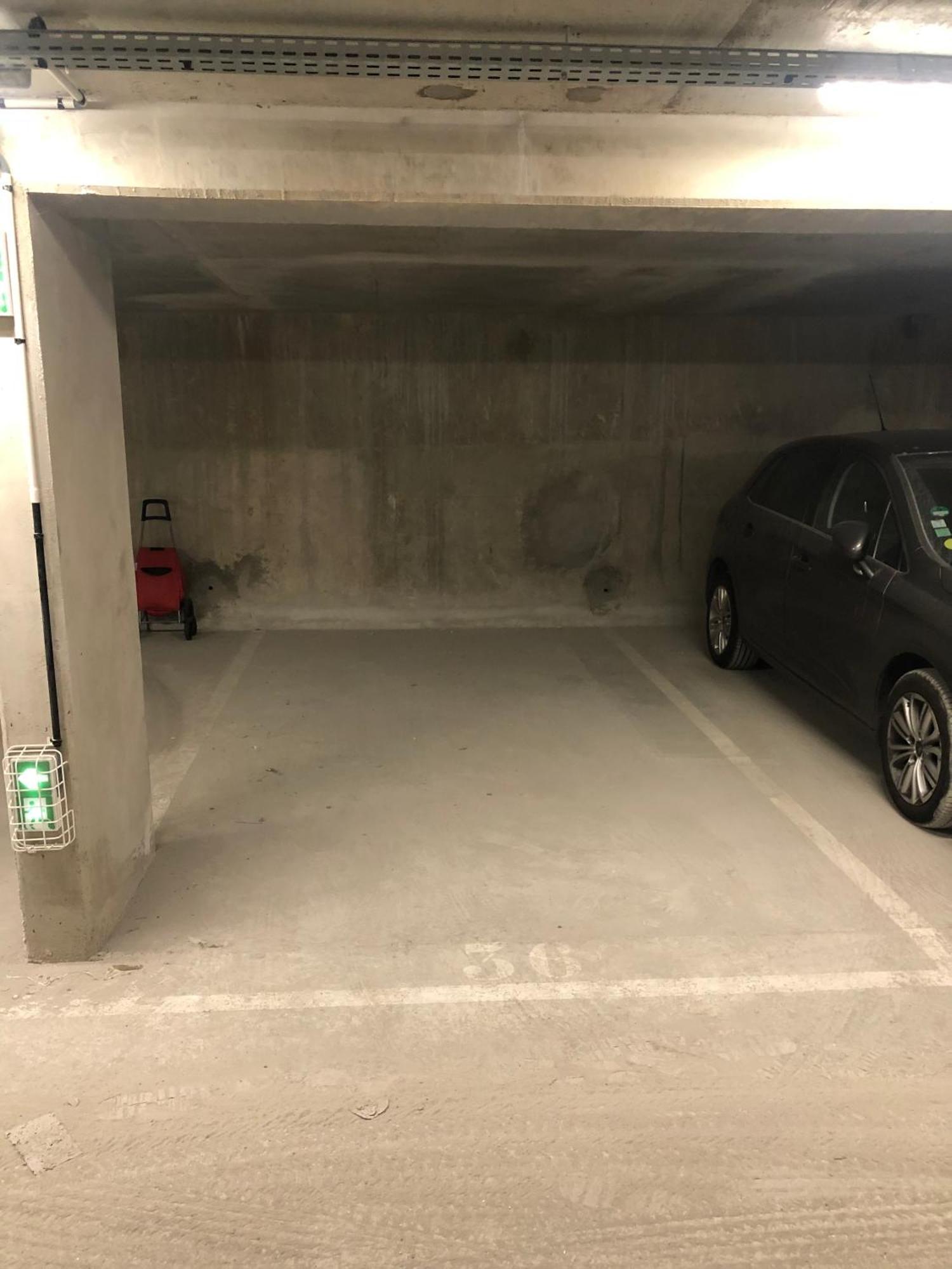 Grande Chambre 14 M2 Avec Salle De Bain Privative A Nanterre Prefecture Proche La Defense Arena Campus Sncf Et Paris Exterior photo