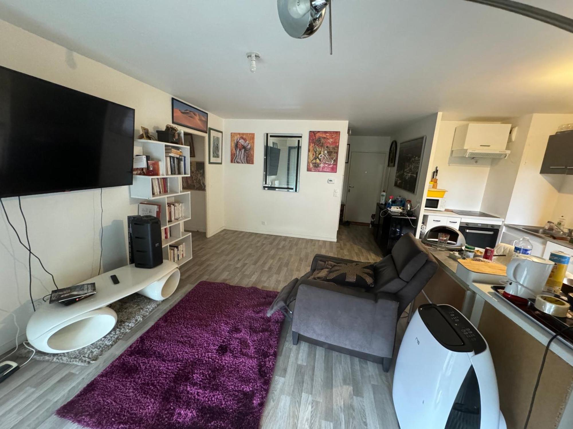 Grande Chambre 14 M2 Avec Salle De Bain Privative A Nanterre Prefecture Proche La Defense Arena Campus Sncf Et Paris Exterior photo